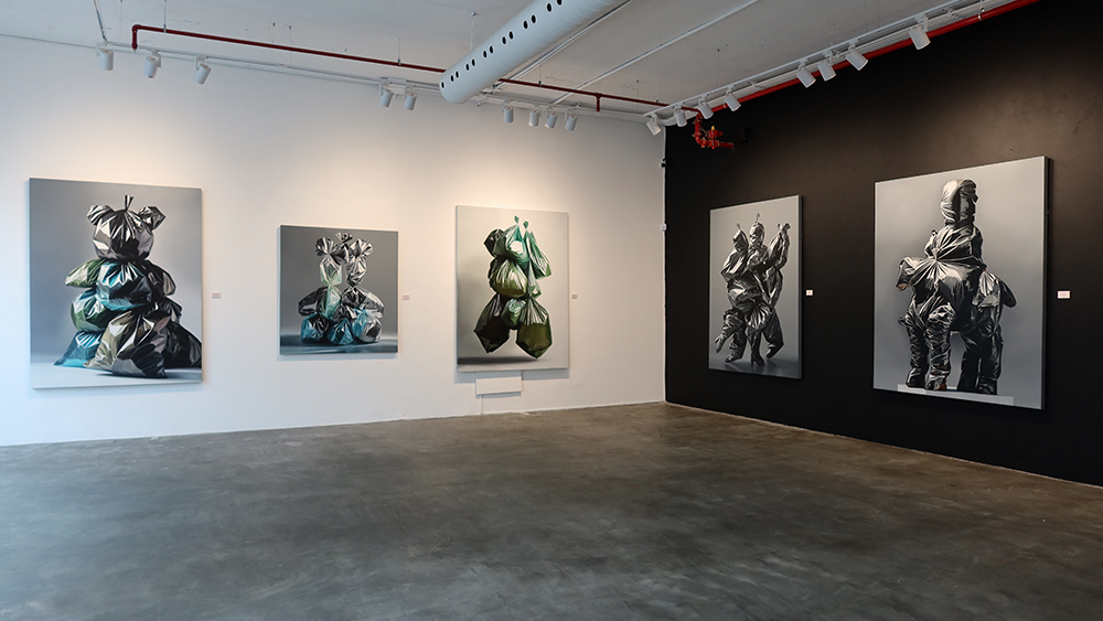 PESOS LIVIANOS - YACO ART GALLERY